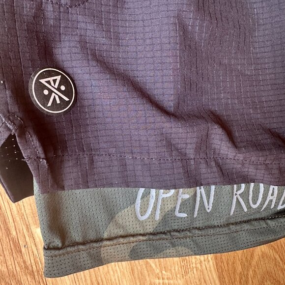 Roark Run Amok Bommer 3.5” Shorts - Men's M - Picture 4 of 5